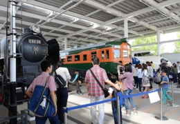 Kyoto_railway_museum_promenade_rolling_stock_part_2.JPG